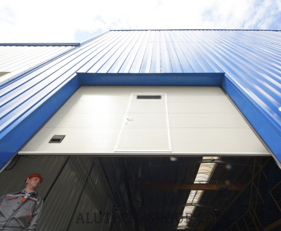 Промышленные ворота Алютех Protrend в Новокубанске