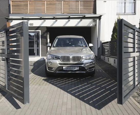 Ворота в Новокубанске